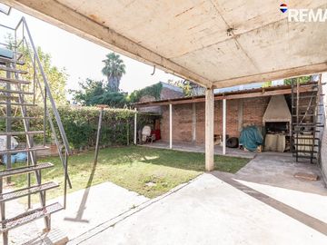 VIVIENDA MULTIFAMILIAR CIUD. EVITA 3 DEPARTAMENTOS