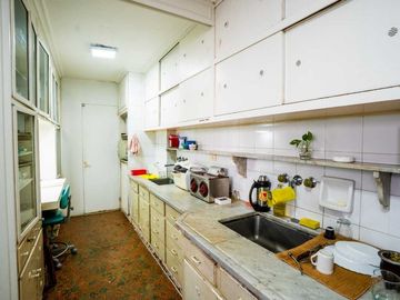 VENTA DPTO 5 AMB de CATEGORIA - c/RENTA - RECOLETA