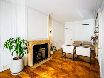 VENTA DPTO 5 AMB de CATEGORIA - c/RENTA - RECOLETA