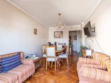 Venta Dpto. 5° Piso. Floresta, 3 Amb. Fte. Balcón