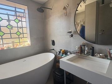 VENTA - Depto 4 amb - Balcón - Cochera - Terraza