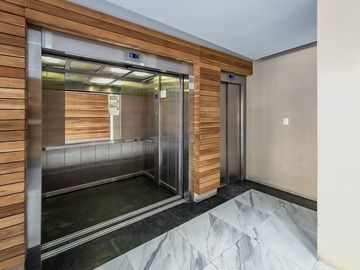 2 AMB. BALCON, COCHERA PILETA GYM APTO PROFESIONAL