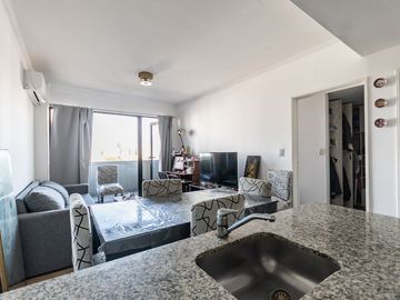 2 AMB. BALCON, COCHERA PILETA GYM APTO PROFESIONAL