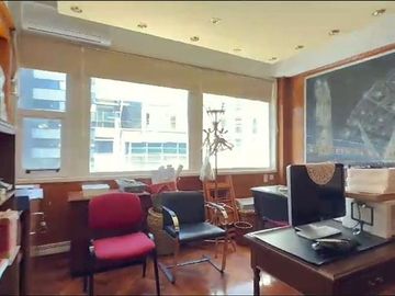 CONSULTORIOS/ OFICINA MICROCENTRO  RENTA /PERMUTA