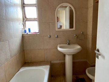 VENTA DE PISO 4 AMBIENTES - COLEGIALES