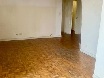 VENTA DE PISO 4 AMBIENTES - COLEGIALES