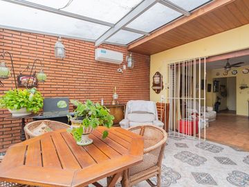 Dpto 3 Ambientes con Jardín