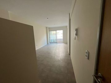 Venta monoambiente Flores