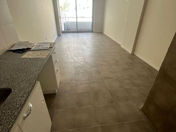 Venta monoambiente Flores