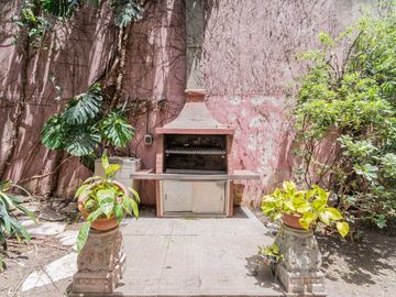 Dpto 3 Ambientes con  Jardín