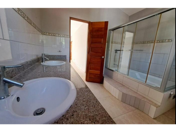 VENDO DOS CASA Residencial HillTop