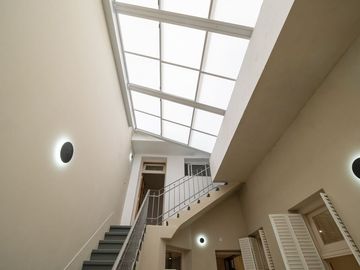CASA DE PASILLO EN VENTA 3 DORMITORIOS PICHINCHA