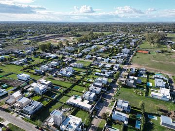 VENTA Lote 11x21.90 en Altos de Don Carlos II - 501 y 139 J. Hernández