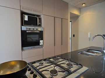 VENTA DEPARTAMENTO 2 DORMITORIOS BALCÒN. PICHINCHA