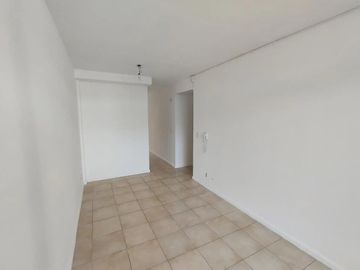 VENTA DEPTO 2 DORMITORIO CON PATIO ECHESORTU