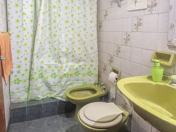 CASA EN VENTA 3 DORMITORIOS CON COCHERA LA FLORIDA