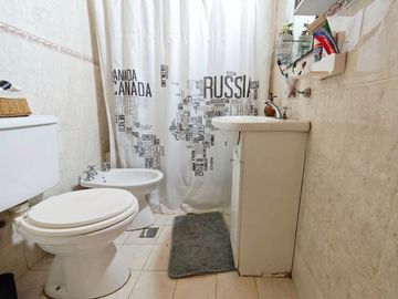 VENTA PH EN VILLA DEL PARQUE PRIMER PISO