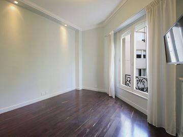 VENTA PISO 4 AMB DEPENDENCIA AV.ALVEAR RECOLETA