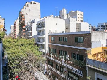 VENTA 4 AMB V. CRESPO BALCON APTO CREDITO