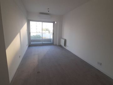 VENTA DEPARTAMENTO 2 AMB  PATIO A  ESTRENAR NUÑEZ