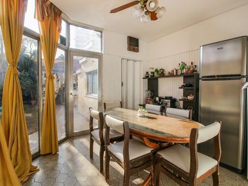 CASA 5 AMBIENTES CON PATIO SAN ANDRES BARRIO GOLF