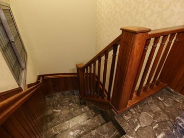 CASA 5 AMBIENTES CON PATIO SAN ANDRES BARRIO GOLF
