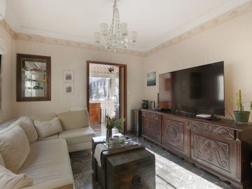 CASA 5 AMBIENTES CON PATIO SAN ANDRES BARRIO GOLF