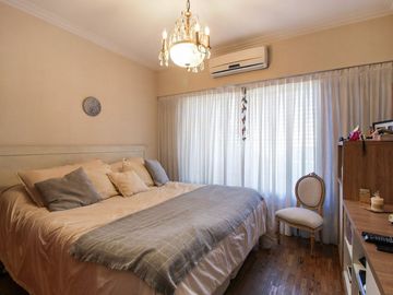CASA 5 AMBIENTES CON PATIO SAN ANDRES BARRIO GOLF