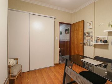 CASA 5 AMBIENTES CON PATIO SAN ANDRES BARRIO GOLF