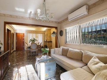 CASA 5 AMBIENTES CON PATIO SAN ANDRES BARRIO GOLF