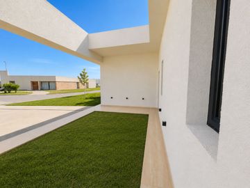 CASA 4 AMBIENTES BARRIO LA ALAMEDA
