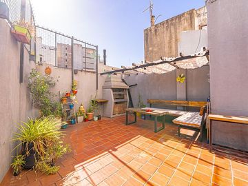 VENTA CASA 4 AMBIENTES BELGRANO EXCELENTE ESTADO