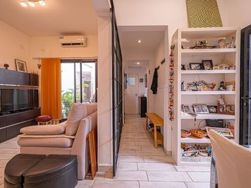 VENTA CASA 4 AMBIENTES BELGRANO EXCELENTE ESTADO