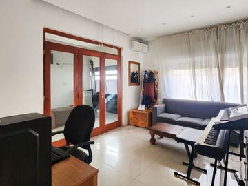 PH 4 AMBIENTES PLANTA BAJA COCHERA APTO CREDITO