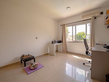 VENTA CHALET 5 AMBIENTES HAEDO APTO CREDITO