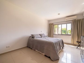 VENTA CHALET 5 AMBIENTES HAEDO APTO CREDITO