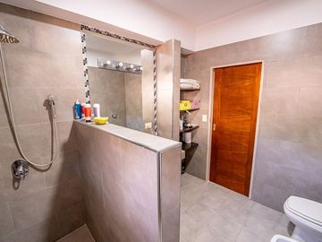 VENTA CHALET 5 AMBIENTES HAEDO APTO CREDITO