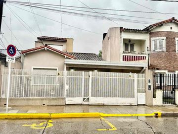 ALQUILER  PH DE 3 AMBIENTES  EN VILLA SARMIENTO