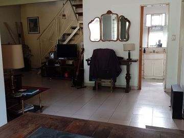 VENTA CASA 4 AMBIENTES BARRIO TIEMPO LIBRE
