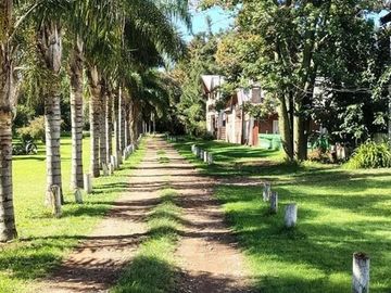 VENTA CASA 4 AMBIENTES BARRIO TIEMPO LIBRE