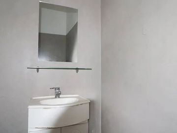 VENTA DEPARTAMENTO MONSERRAT 6 AMBIENTES PATIO