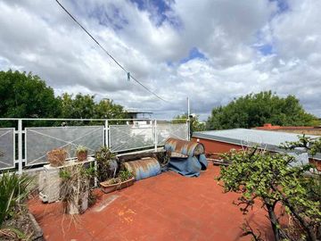 CASA MULTIFAMILIAR GALPÓN TERRAZA APTO CREDITO