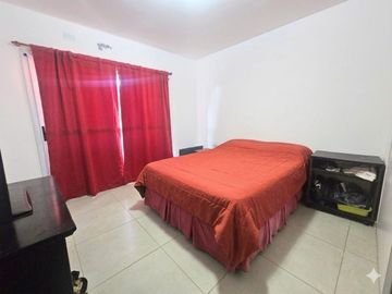 DEPARTAMENTO 2 AMBIENTES MORENO COCHERA PILETA