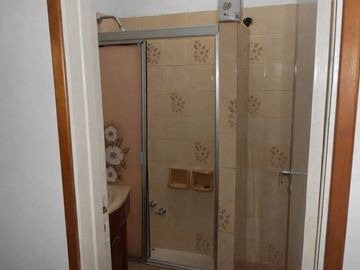 VENTA PH MULTIFAMILIAR CON GARAGE PATIO Y TERRAZA