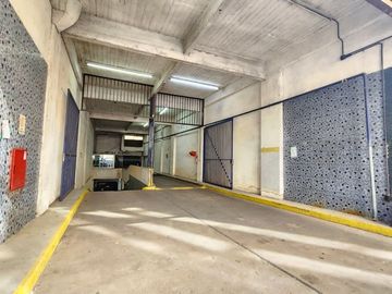 VENTA COCHERA MONSERRAT OPORTUNIDAD