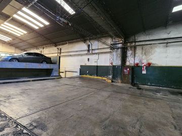 VENTA COCHERA MONSERRAT OPORTUNIDAD