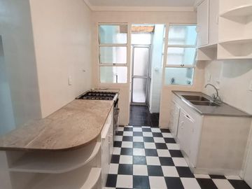 Alquiler departamento con cochera 4 amb