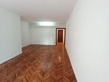 Alquiler departamento con cochera 4 amb