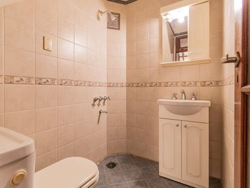 CASA ESTILO ARQUITECTÓNICO SEDE PROFESIONAL-COMERC