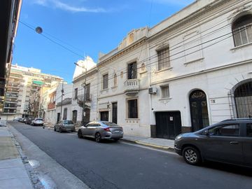 CASA ESTILO ARQUITECTÓNICO SEDE PROFESIONAL-COMERC